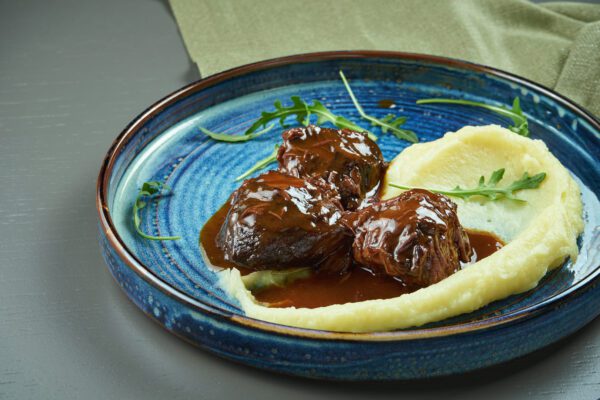 PIURE DE CARTOFI CU SALSA DE TRUFE